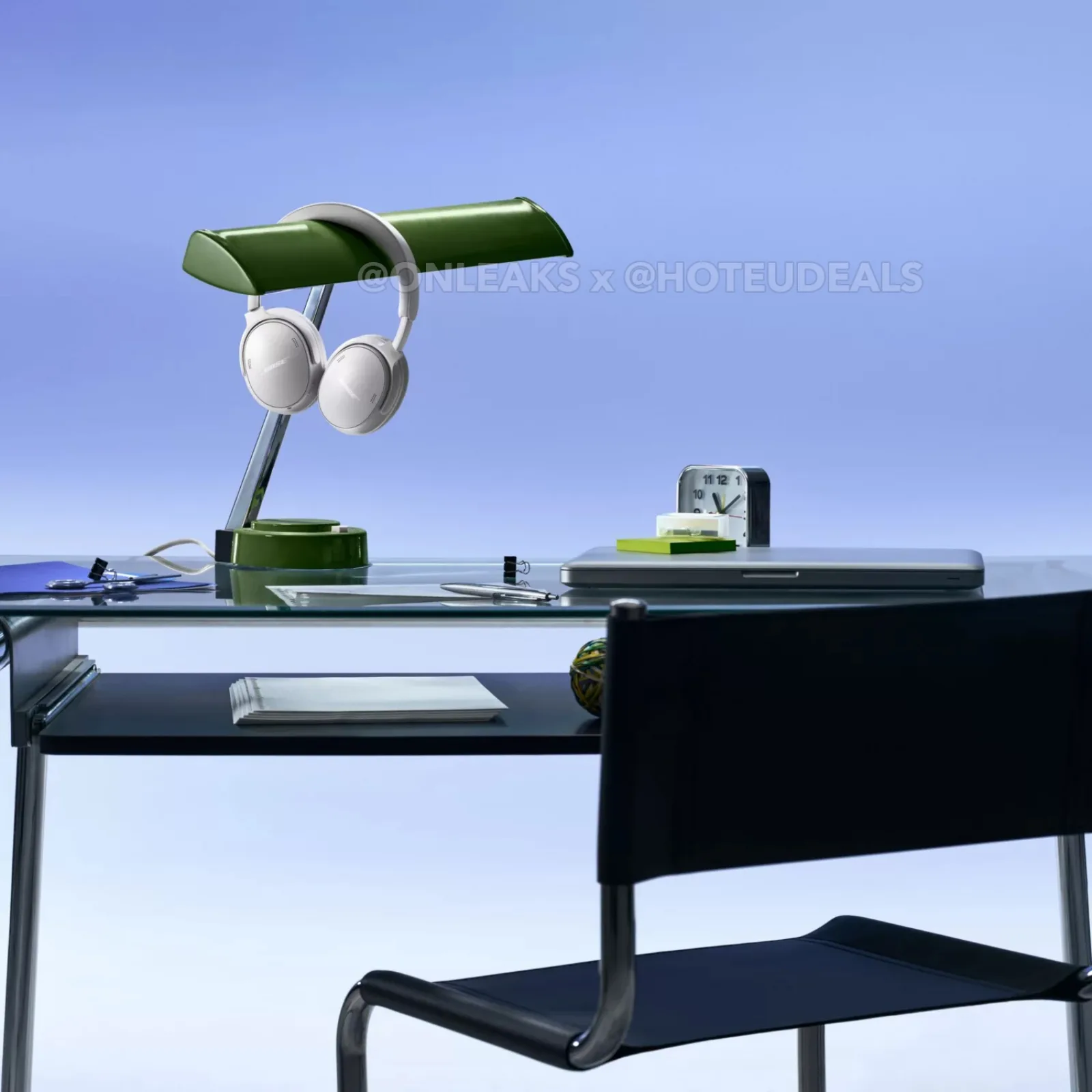 Bose QuietComfort (2nd Gen) in White Smoke, leaked press render 8 of 9